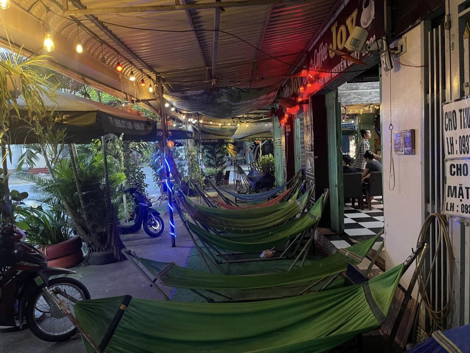 Cho thuê hoặc sang mb cf võng 2 mặt tiền rộng Đã có lượng khách ổn định 13995694