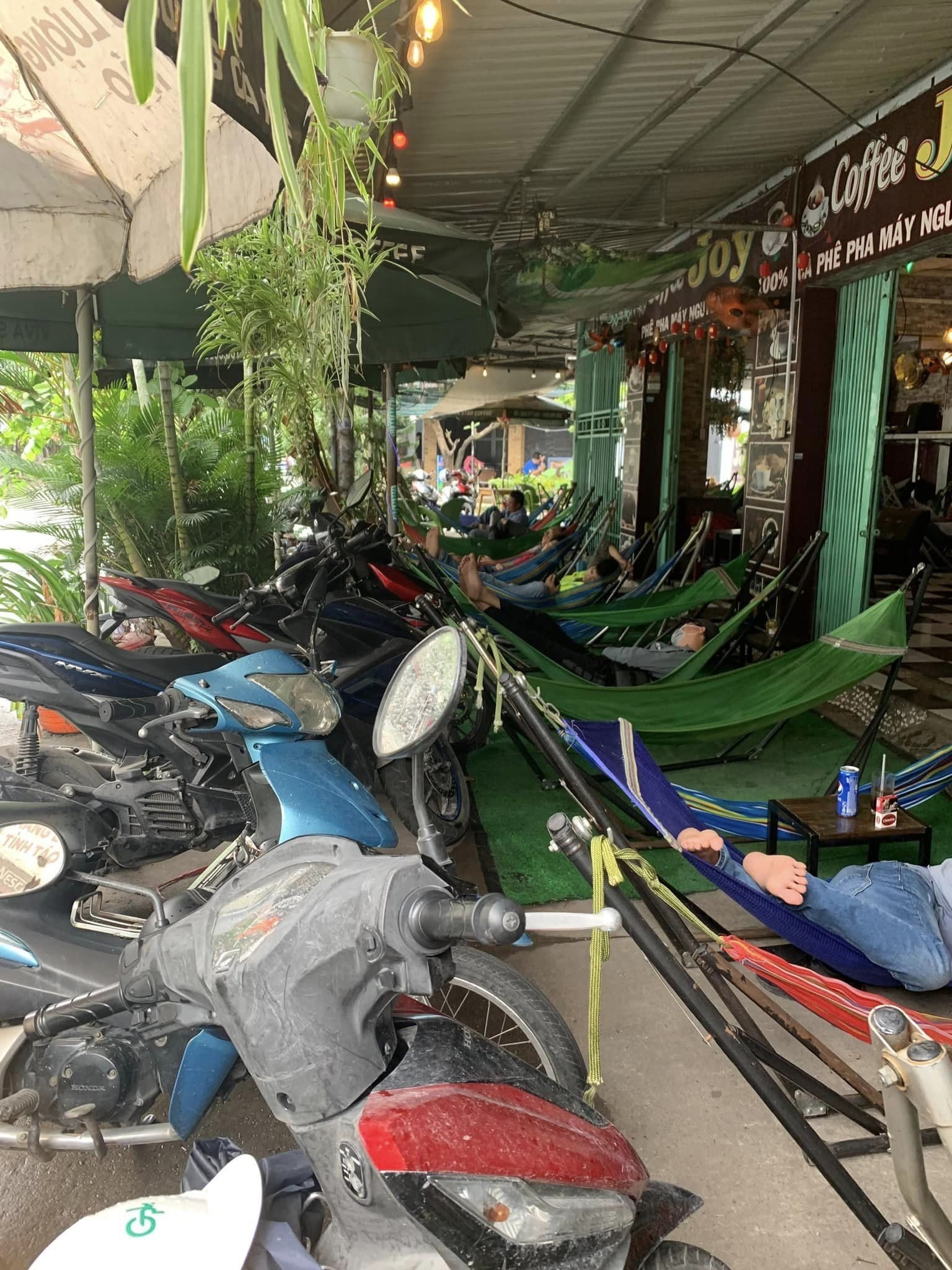 Cho thuê hoặc sang mb cf võng 2 mặt tiền rộng Đã có lượng khách ổn định 13995694