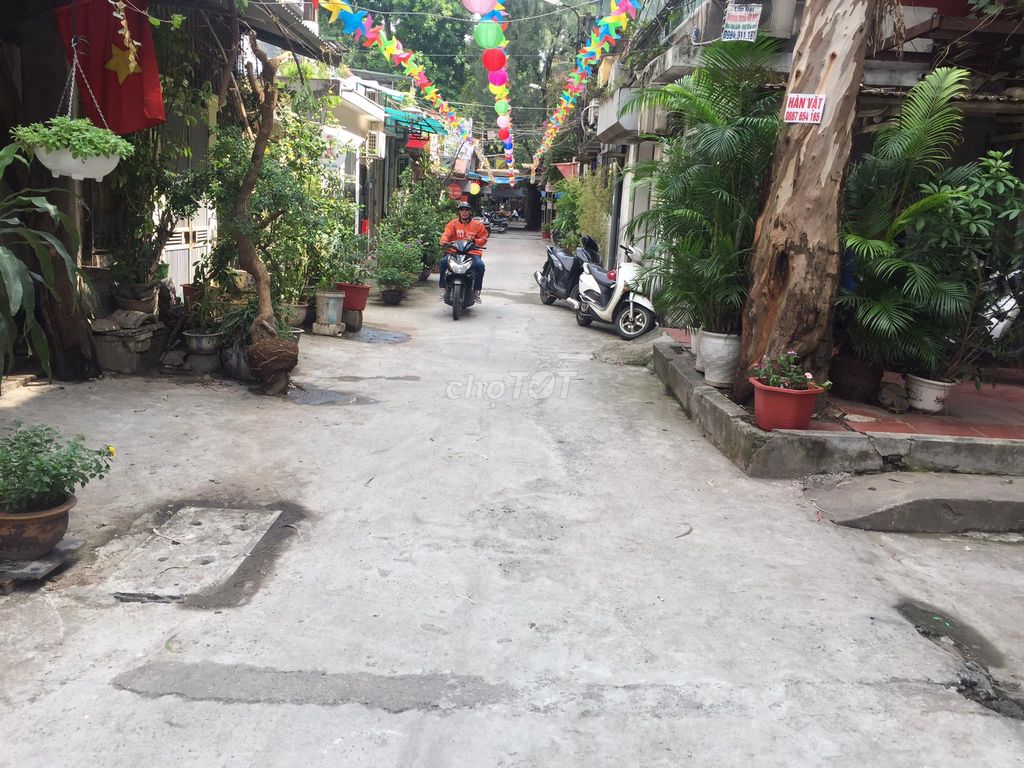 Chính chủ cần cho thuê nhà địa chỉ: B18, Phố Lương Đình Của, Phường Kim Liên, Quận Đống Đa, Hà Nội 13996711