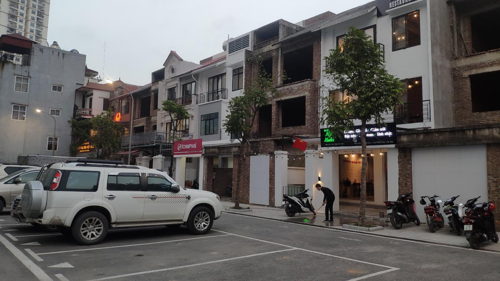 Cho thuê nhà liền kề 120m2 x 4 tầng phố Minh Khai cạnh Times City 14001335
