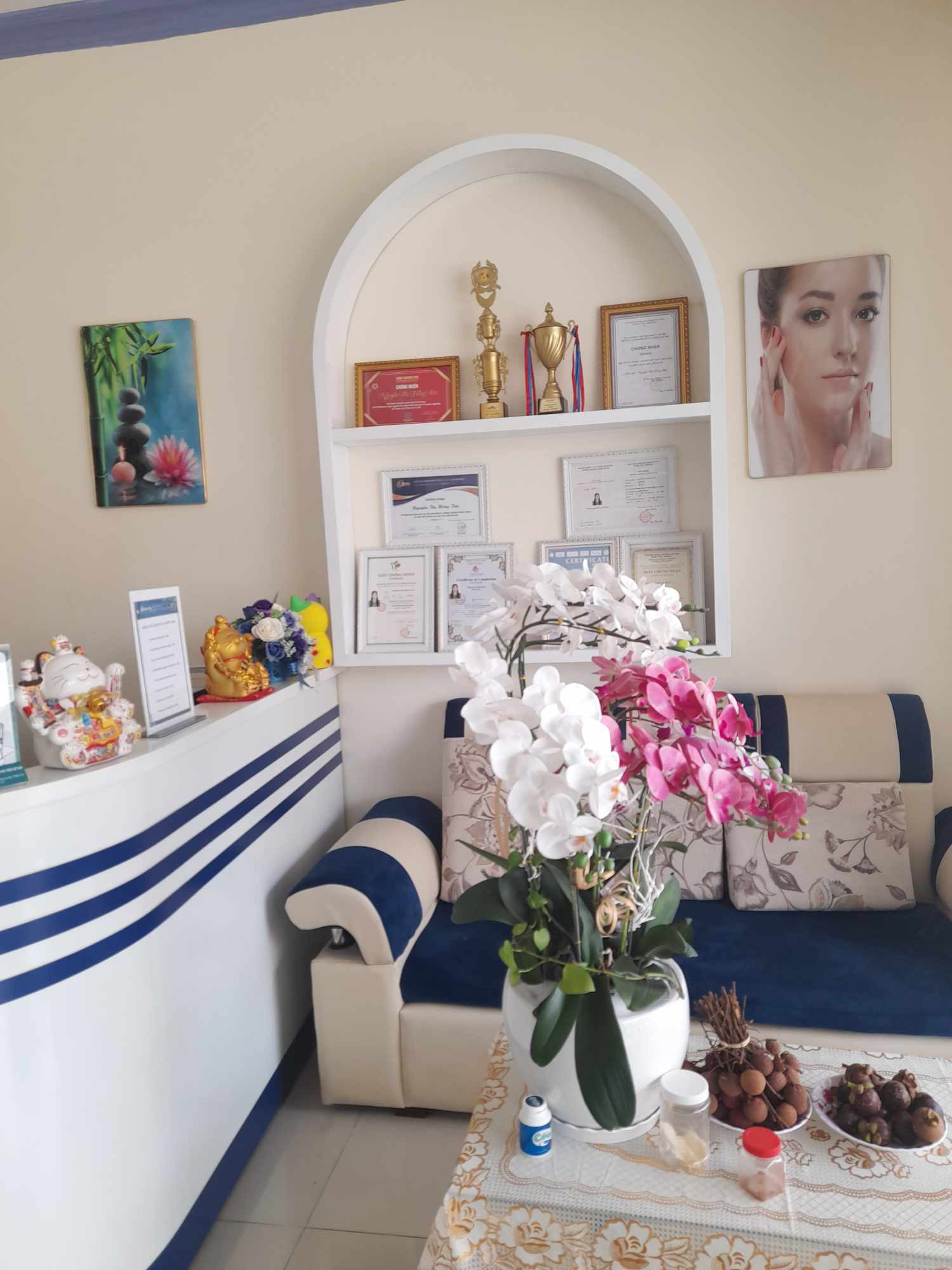 CẦN SANG GẤP TOÀN BỘ SPA MẶT TIỀN ĐƯỜNG NGUYỄN HUỆ TP.BẾN TRE LIÊN HỆ: 0382 311 131 CHÍNH CHỦ 14001370