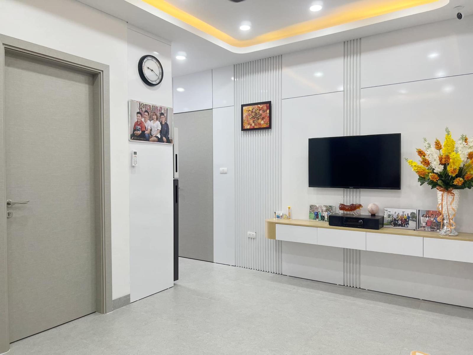 Bán CH  tại  Chung cư 310 Minh Khai ,Hai Bà Trưng , 60m2 , 2n2vs,full đồ,  giá 2,79 tỷ 14003024