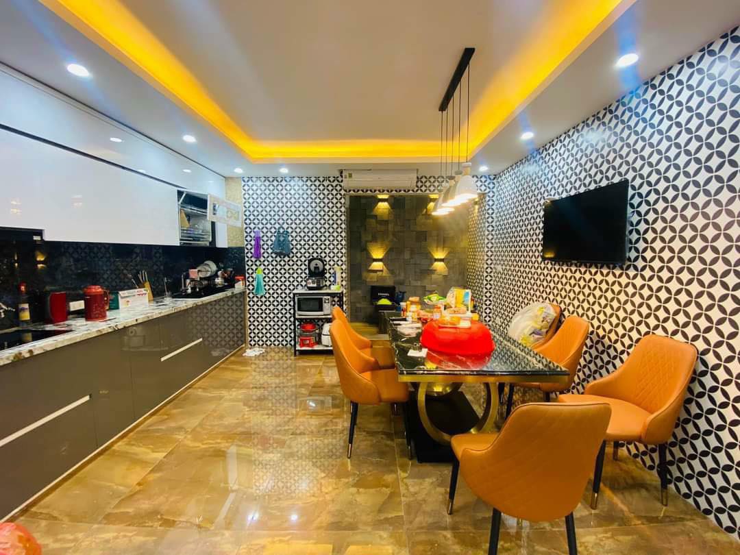 Biệt thự mini Ngọc Thuỵ - Thang Máy - Gara - đẹp ko tỳ vết. 14003485