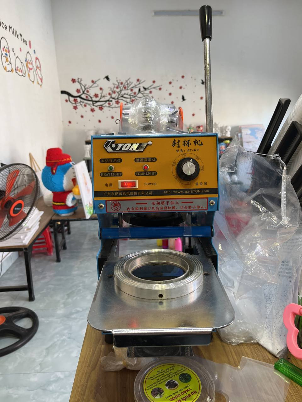 CẦN THANH LÝ ĐỒ LÀM QUÁN NƯỚC - TRÀ SỮA Địa chỉ: Cầu H10 - Đoàn Xá - Kiến Thụy - Hải Phòng 14008637