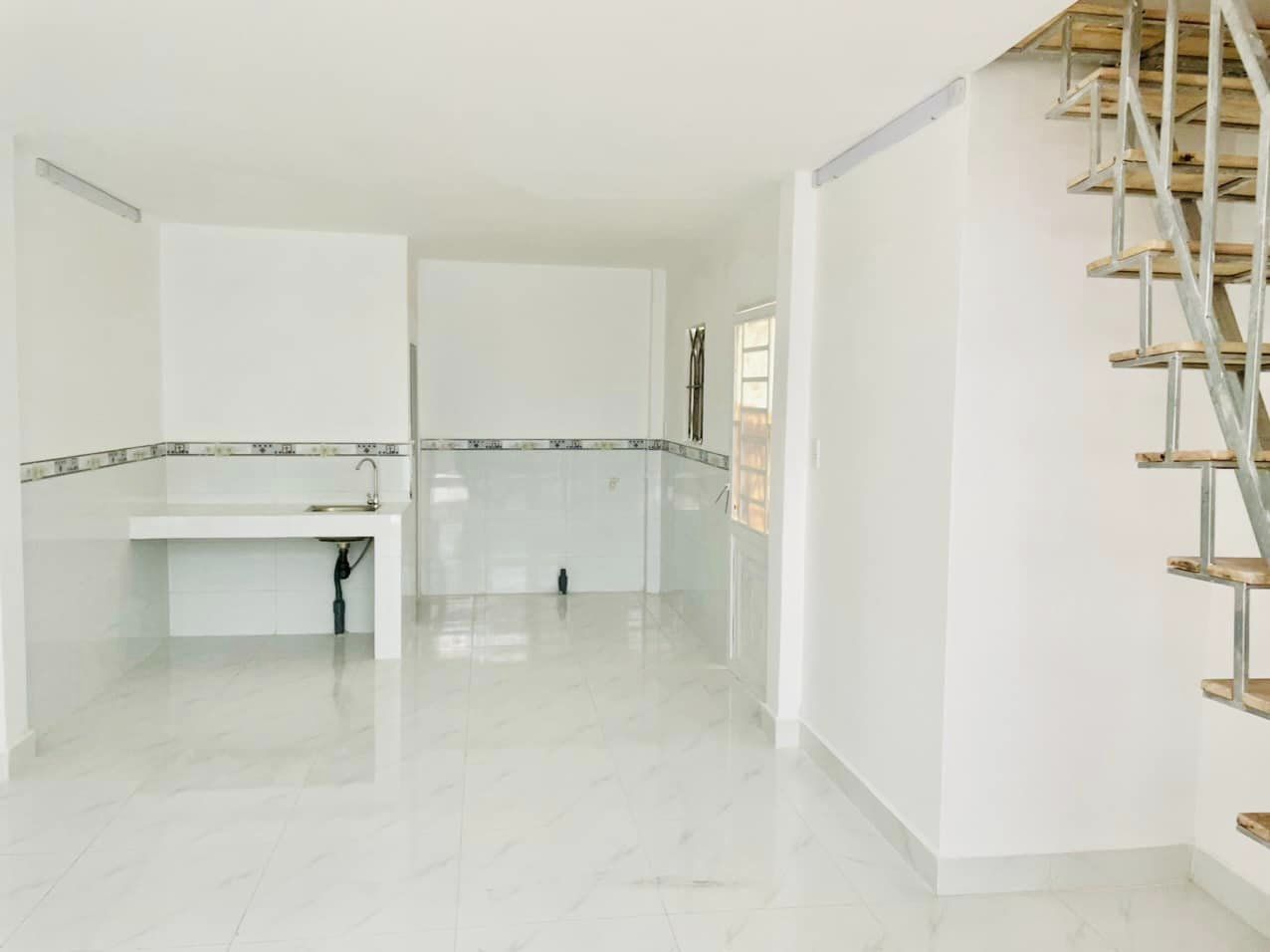 Hẻm thông Phạm Văn Bạch, 62m2, cho thuê 9 triệu/ tháng, SHR, giá chỉ hơn 3 tỷ 14012829