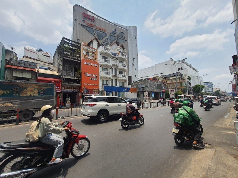 Bán nhà Mặt tiền Quang Trung, cách chợ Hạnh Thông Tây 200m, DT: 4x19m, 2 tầng, 13.8 tỷ 14021432