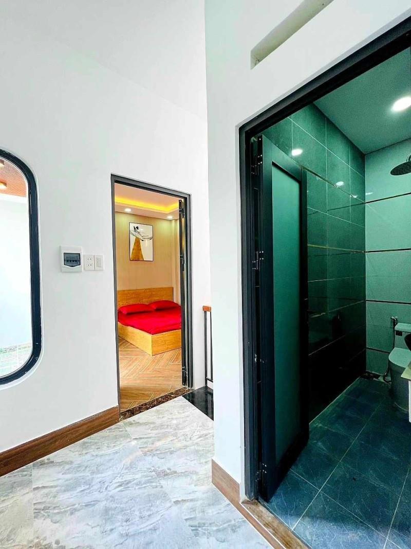 2 TỶ 550 CÓ LUÔN  CĂN NHÀ ĐẸP Ở NGAY QUANH TRUNG GÒ  VẤP CHỈ VIỆC DỌN VÀO Ở. 14033054