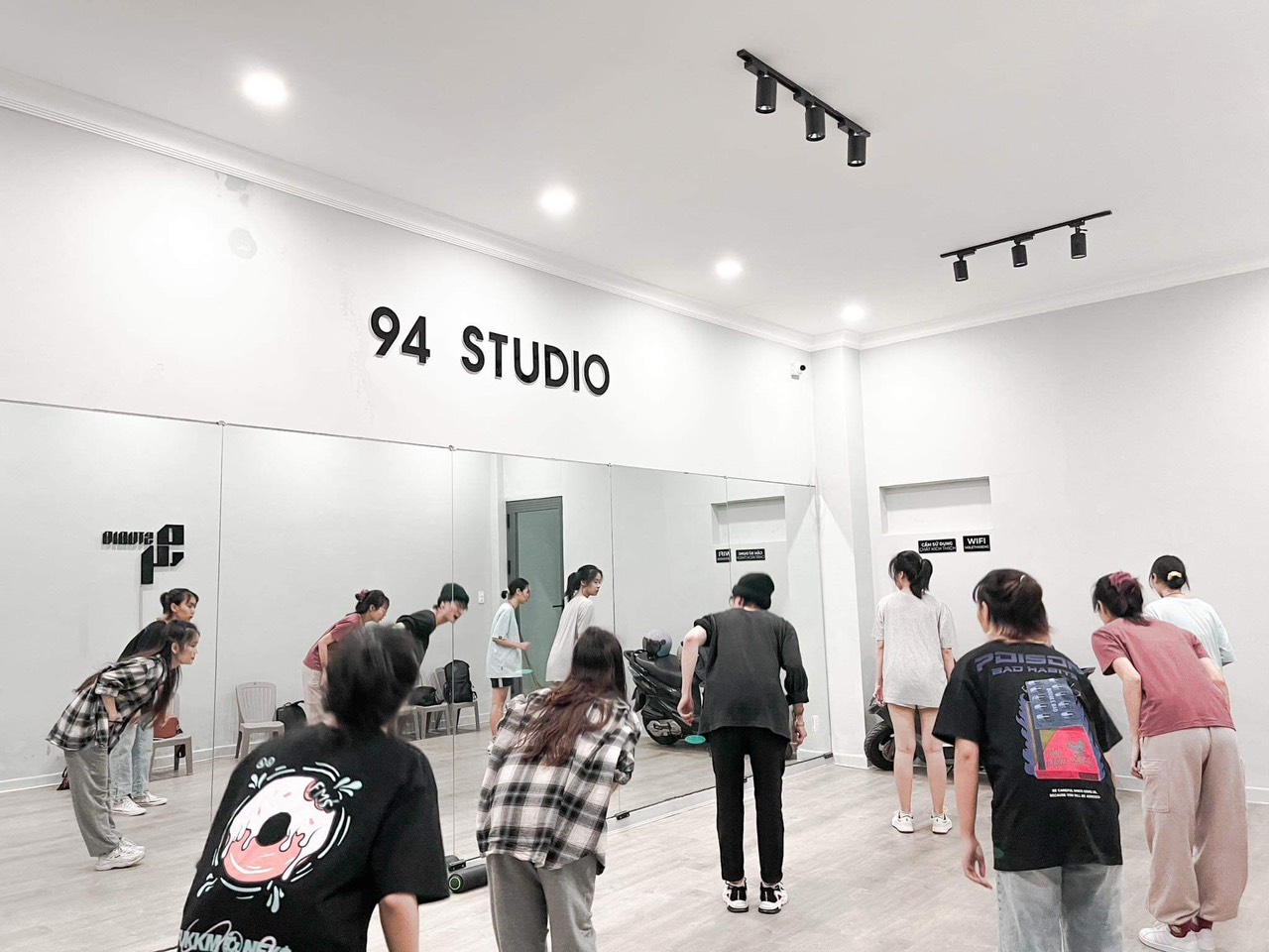 SANG NHƯỢNG PHÒNG TẬP NHẢY - 94 STUDIO 14036026