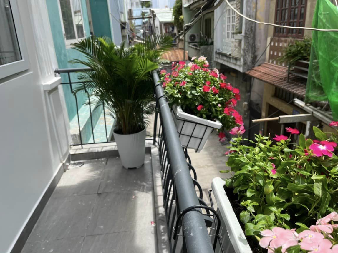 SÁT BÊN TRƯỜNG SA - XE HƠI NGỦ TRONG NHÀ - 58M2 14042705