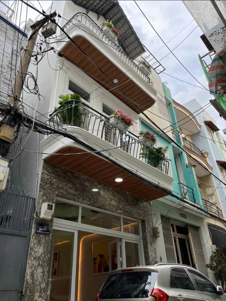 SÁT BÊN TRƯỜNG SA - XE HƠI NGỦ TRONG NHÀ - 58M2 14042705