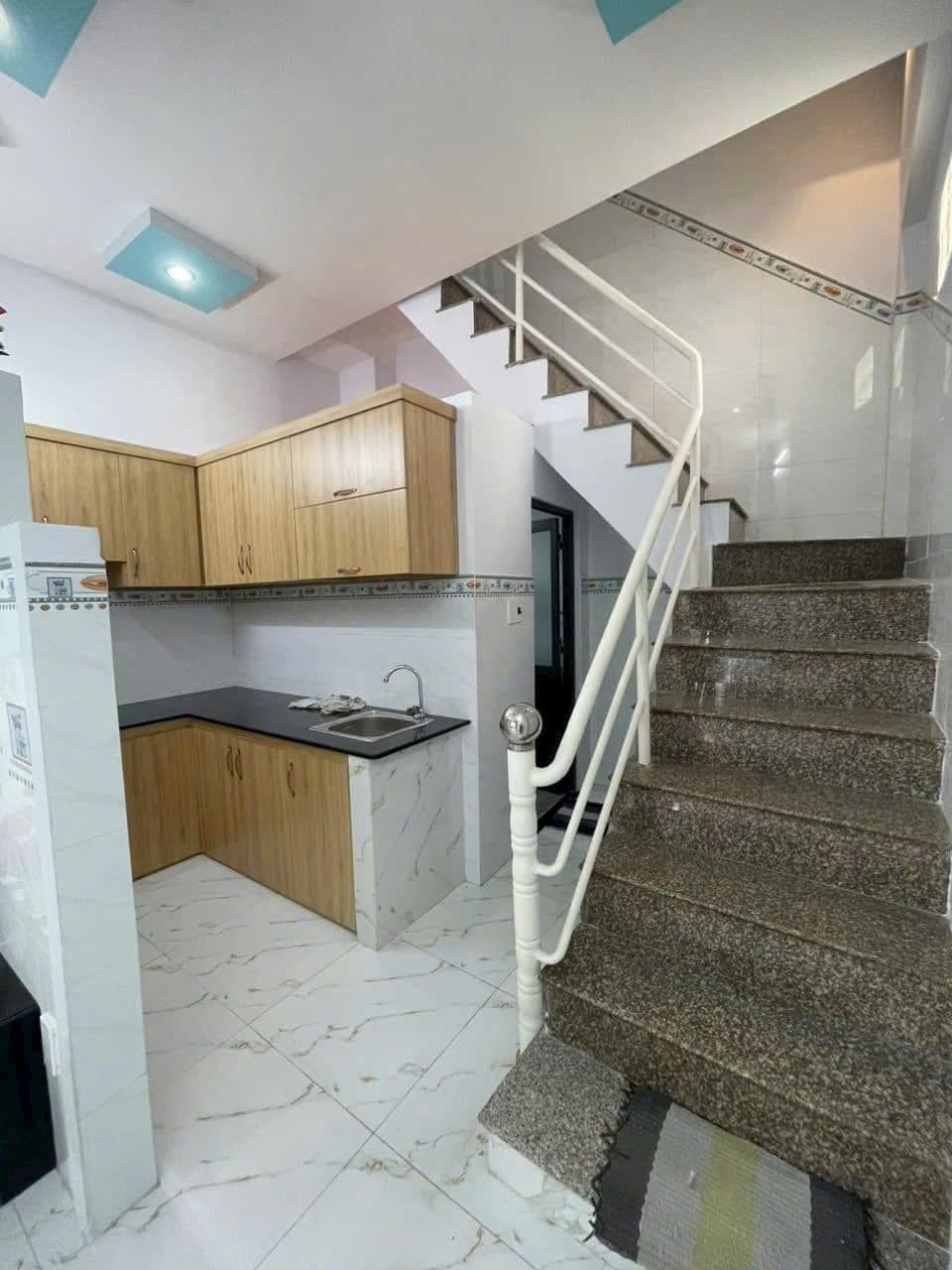 BÁN NHÀ HẺM 1247 HUỲNH TẤN PHÁT QUẬN 7-DT: 4 x 7.5m-Nhà 1T .2 lầu. 2 PN .2WC 14049086