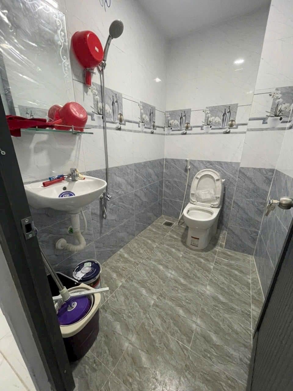 BÁN NHÀ HẺM 1247 HUỲNH TẤN PHÁT QUẬN 7-DT: 4 x 7.5m-Nhà 1T .2 lầu. 2 PN .2WC 14049086