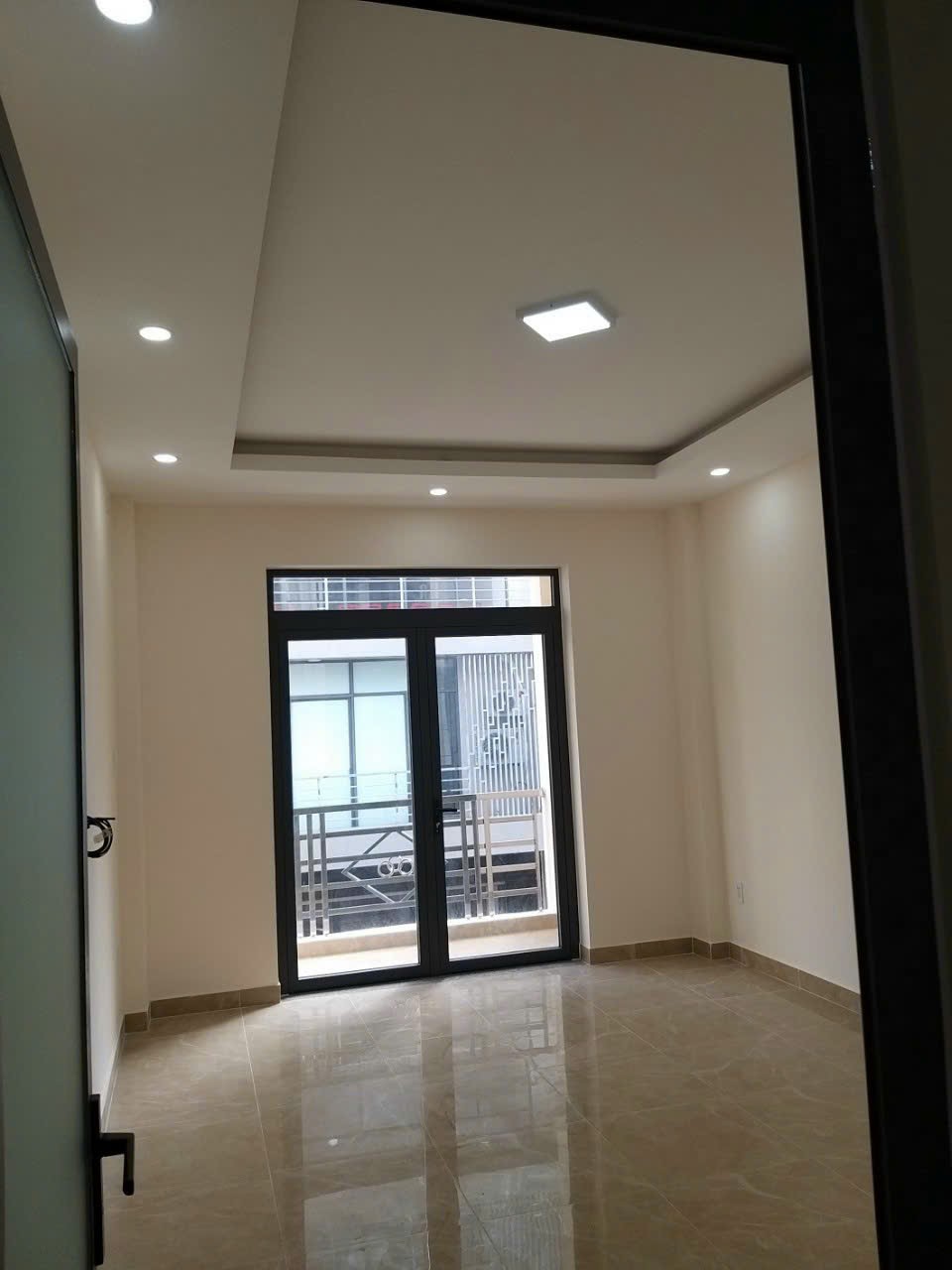 BÁN Gấp Nhà MT đường Ký Hòa P11 Q5 14050233