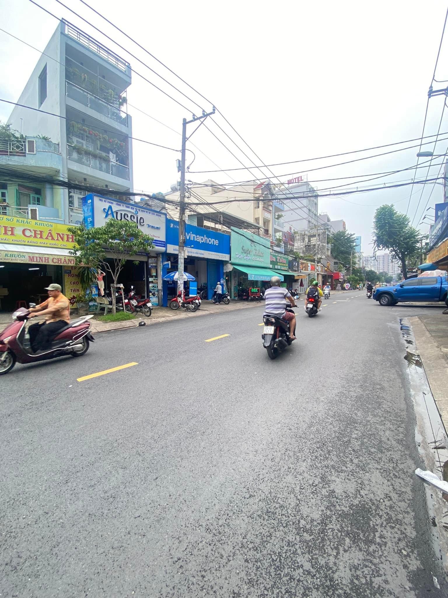 Bán nhà Mặt Tiền Bình Long ngay Nguyễn Sơn - Lê Thúc Hoạch, DT: 12x43m, 3T, 43 Tỷ (TL) 14053009