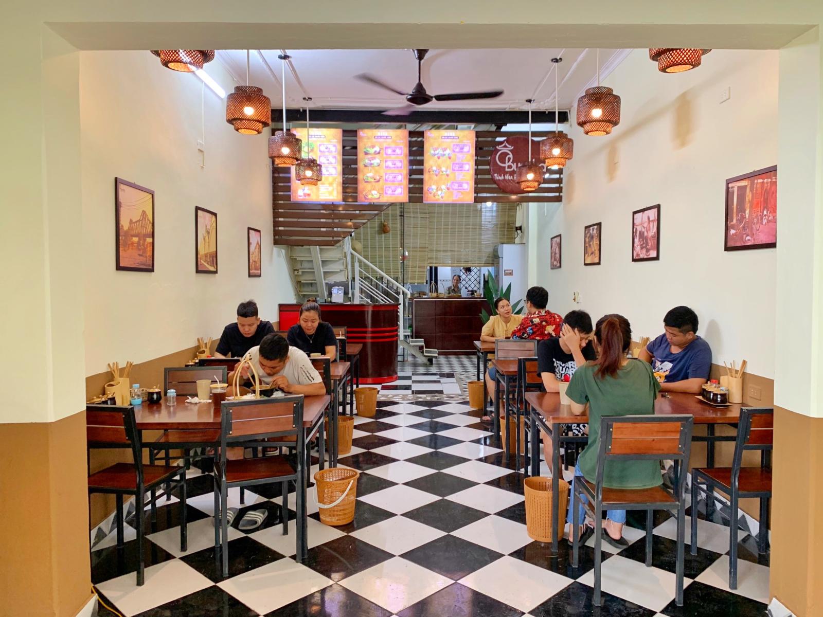 Cần nhượng lại hàng ăn 2 tầng tại khu Hồ Thành 14053063