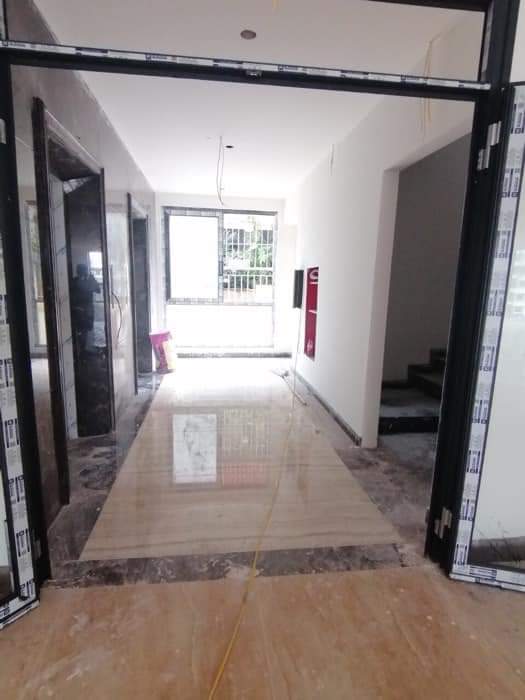 BÁN NHÀ MP DỊCH VỌNG HẬU TÒA VP VIP VỈ HÈ ÔTÔ TRÁNH >370 TỶ 560M 11T 14053070