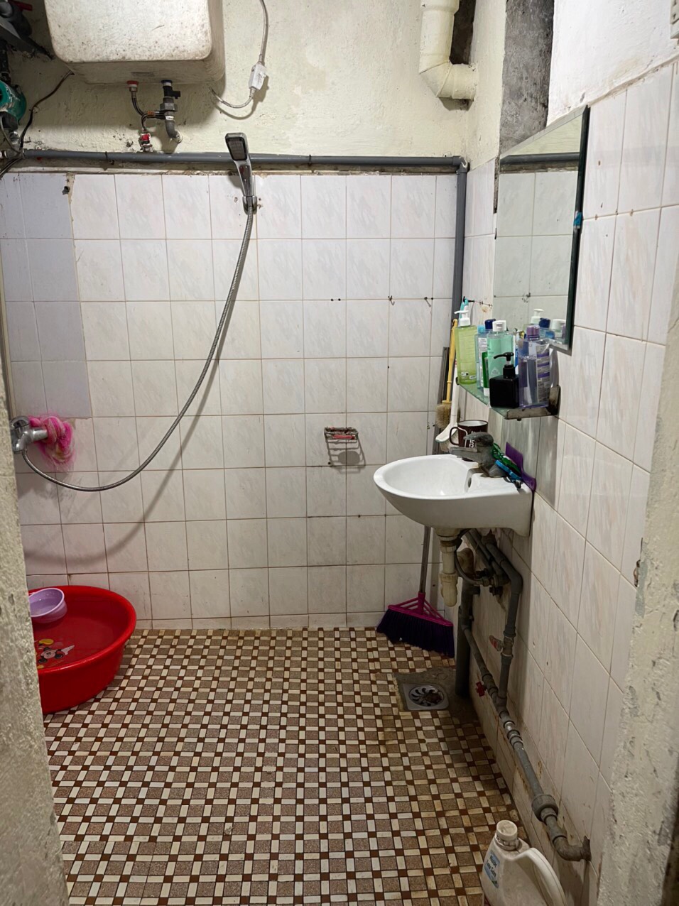 Chính chủ cần cho thuê căn hộ tập thể tại P113- C12 Kim Liên, Đống Đa, Hà Nội. 14059455