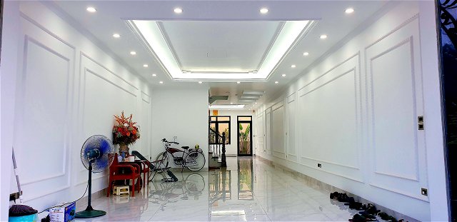 Bán nhà MP Nguyễn Đình Hoàn  – vỉa hè –kinh doanh 62m x6T 18.7tỷ 14069994