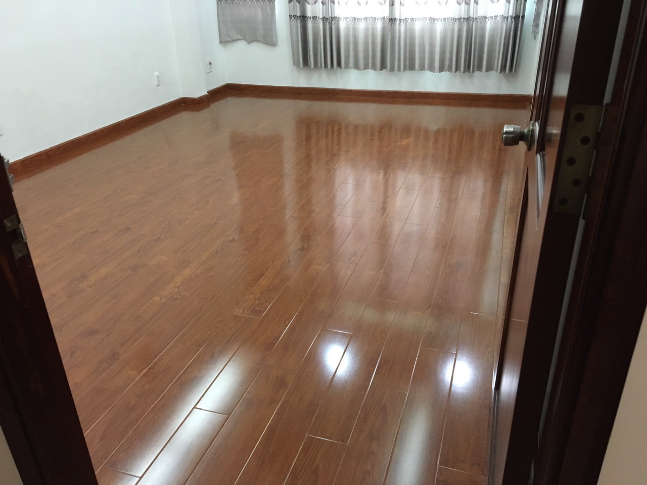 Nhà Cho Thuê Đường C1 Quận Tân Bình.DT:5,5x15m.Giá 25tr 14078463