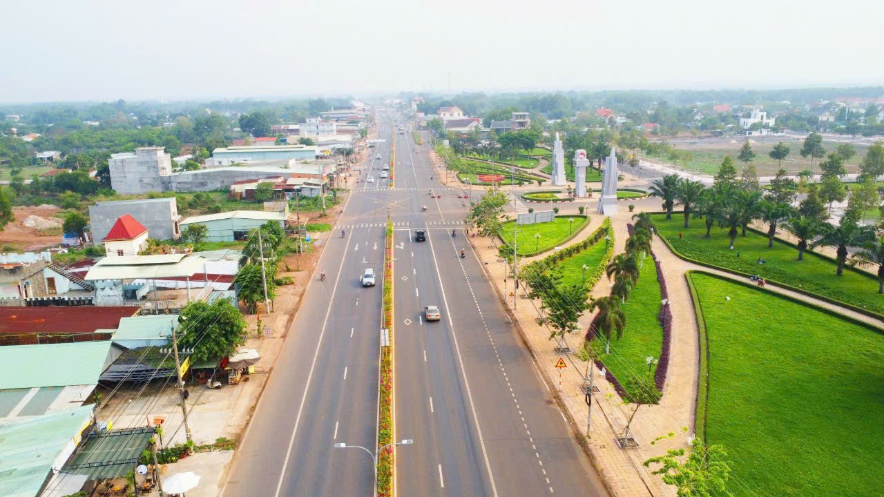 Ngộp nặng cần bán lô đất 2 mặt tiền ngay Thị trấn Tân Khai 14079537