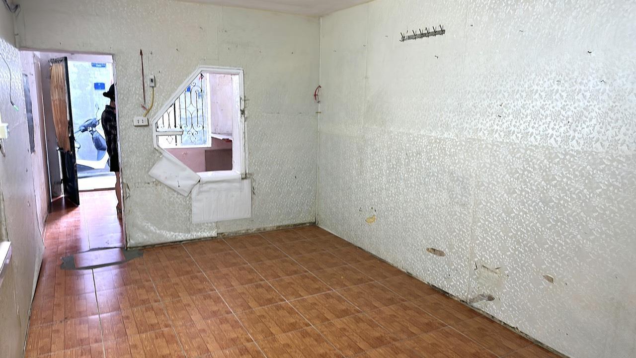 Nhà cấp 4 Sài Đồng,Long BIên dt 30mv- mặt tiền 3m,cho thuê nguyên căn.Cạnh trường mầm non 14083410