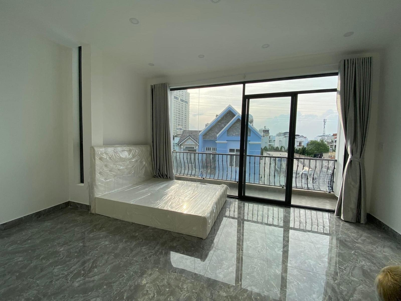 CHỦ MUỐN BÁN NHANH -NHÀ PHỐ ĐẸP LUNG LINH. HẺM ÔTÔ 6M - HẺM ĐẸP NHẤT QUẬN 7-502/ HUỲNH TẤN PHÁT . 14088286