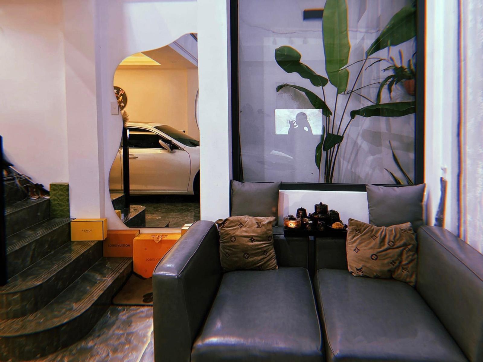 CHỦ MUỐN BÁN NHANH -NHÀ PHỐ ĐẸP LUNG LINH. HẺM ÔTÔ 6M - HẺM ĐẸP NHẤT QUẬN 7-502/ HUỲNH TẤN PHÁT . 14088286