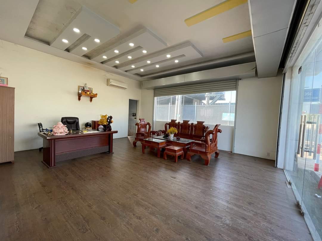 Bán căn gốc nhà mặt tiền đường DT741 kinh doanh mua bán gì cũng được thuộc Định Hòa, Thủ Dầu Một 14096836