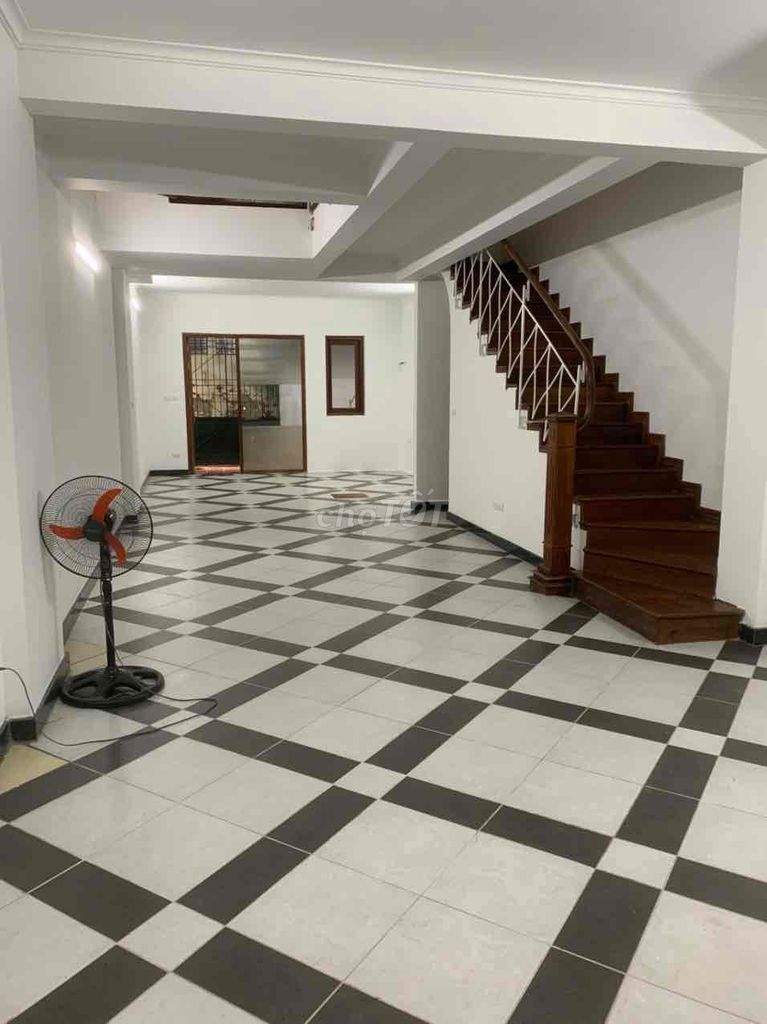 Chính chủ cho thuê tầng 1 thông sàn phố Phùng Khoang ,ngõ ô tô vào nhà 100m 14097547