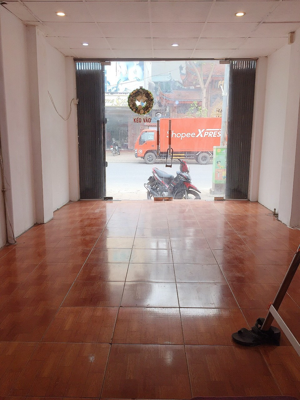 CHO THUÊ CỬA HÀNG!!! Địa chỉ: Số nhà 174 Ngô Xuân Quảng – TT Trâu Quỳ - Gia Lâm – HN 14107237