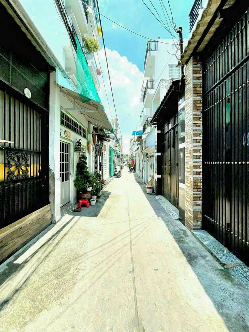 BÁN NHÀ SHR HẺM 1247 ĐƯỜNG HUỲNH TẤN PHÁT P PHÚ THUẬN Q7-NHÀ ĐẸP GIÁ RẼ. CÓ TRẢ LÀ CHỐT. SỔ MỚI 2023 14114652