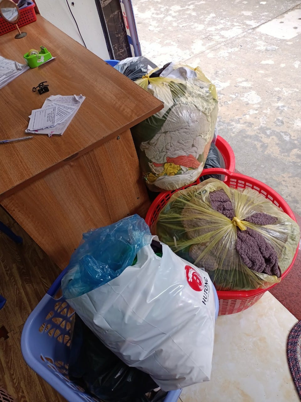 CẦN SANG NHƯỢNG LẠI CỬA HÀNG GIẶT LÀ ĐỊA CHỈ; NGÕ 99 ĐƯỜNG CẦU DIỄN, BẮC TỪ LIÊM, HÀ NỘI 14117079