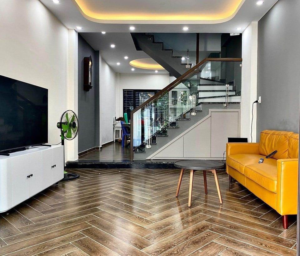 BÁN NHÀ  Nguyễn Xuân Khoát  gần đại phố hàng xóm ngoại giao đoàn 65 M 5TẦNG 7.4TỶ 14117329