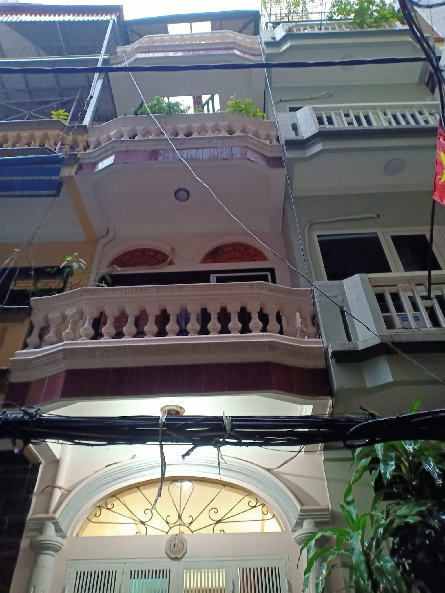 Bán nhà 4 tầng mới đẹp phố Ngô Tất Tố, Văn Miếu, Đống Đa, khu phân lô Bộ Công An 14119367