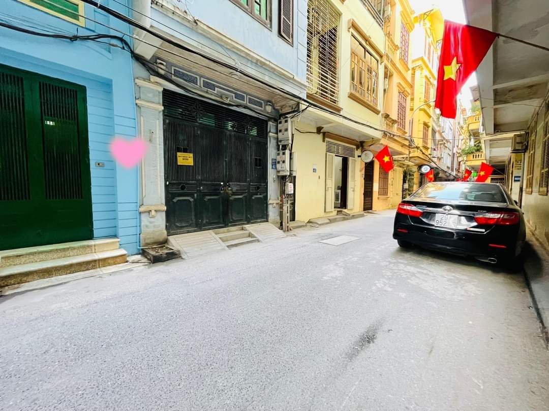 BÁN LUÔN NHÀ TRƯƠNG ĐỊNH, TÂN MAI KD, Ô TÔ QUA NHÀ. 37M ×5T. HƠN 4 TỶ 0963139980 14125393