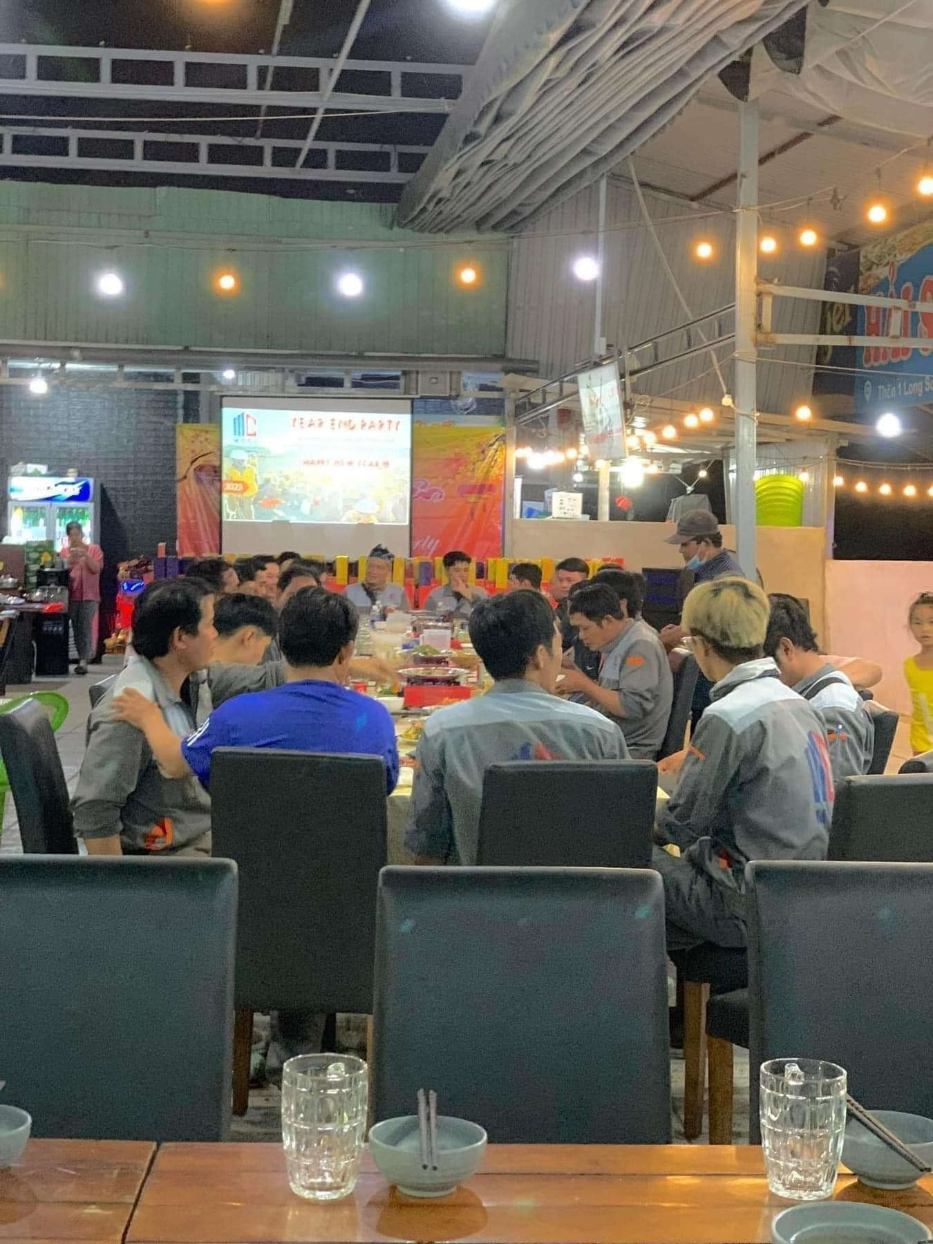 SANG GẤP QUÁN DÊ QUAY 2 MẶT TIỀN TẠI VŨNG TÀU 14129495