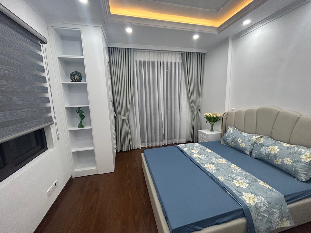 NHÀ ĐẸP NHƯ CUNG ĐIỆN - PHỐ GIÁP NHẤT - Ô TÔ - FULL NỘI THẤT VIP - SỔ ĐỎ XỊN - 5T -  4 PN - DTSD 40M CHỈ HƠN 6 TỶ 14131062