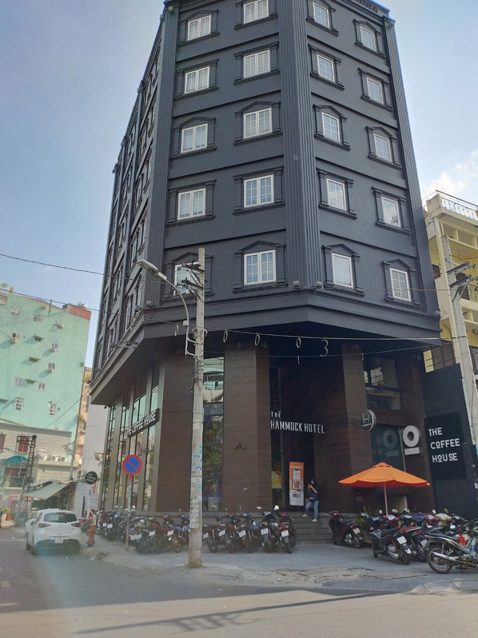 Building 3 mặt tiền đường Phan Xích Long, Phường 2, Phú Nhuận. 14156970