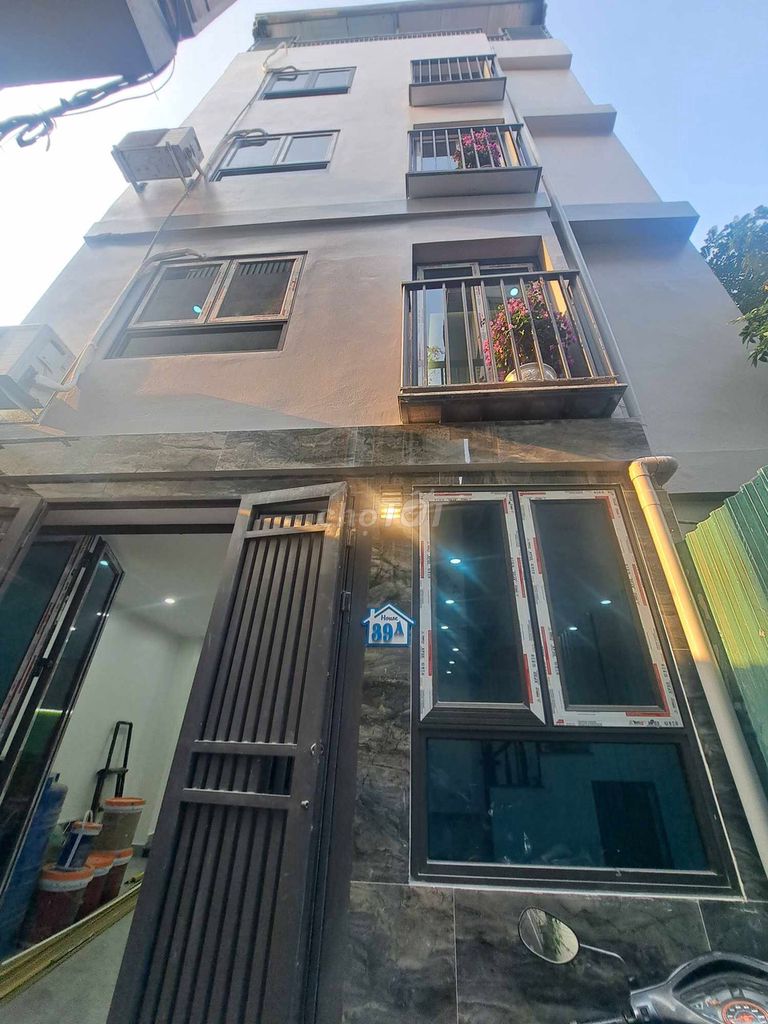Chính chủ cần bán nhà 5 tầng mới Nguyễn Văn Cừ, Long Biên, Hà nội, giá 4,9 tỷ có thương lượng 14157135