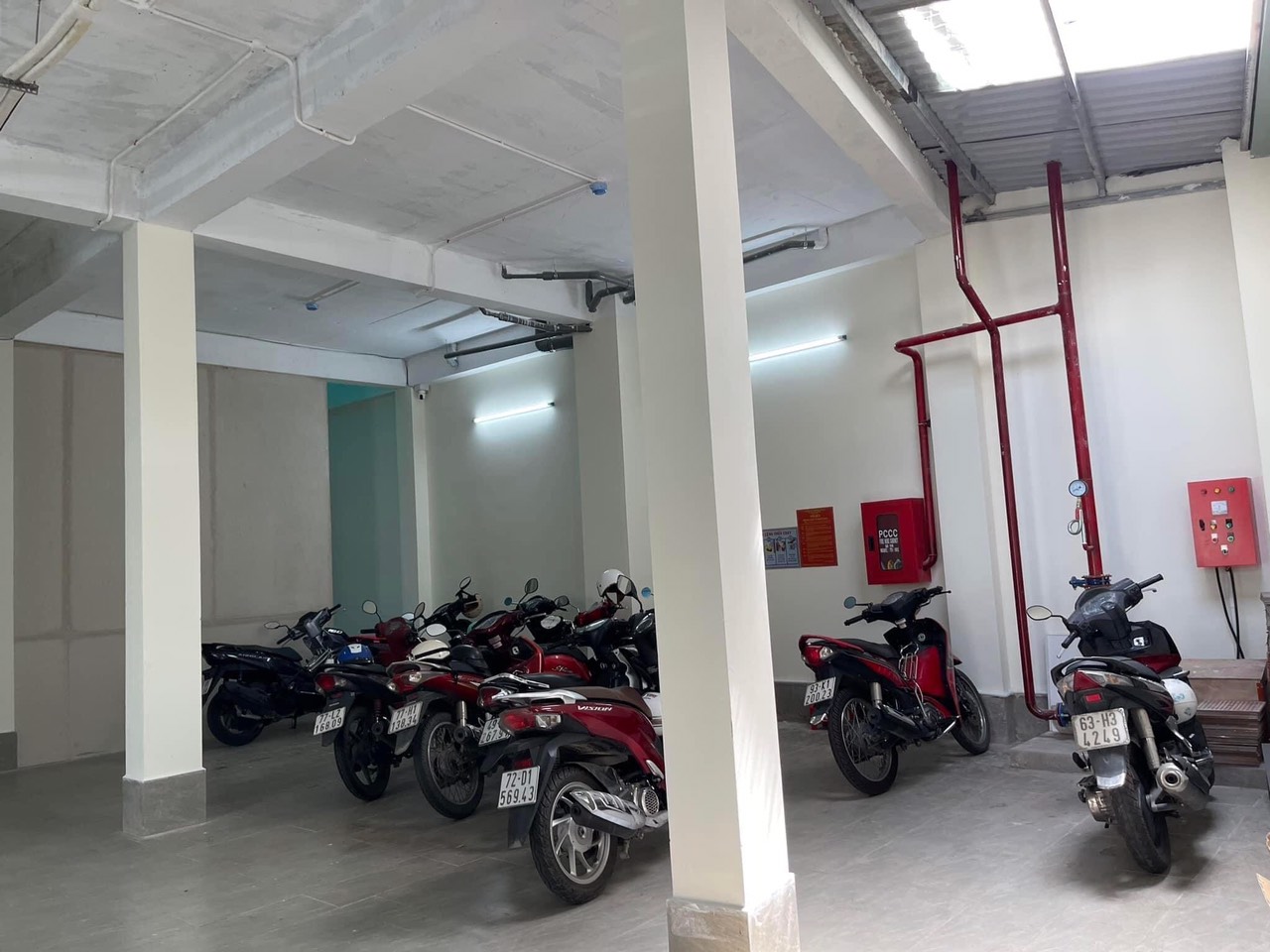 Bán Căn Hộ Dịch Vụ 4Lầu 210 m² , Ngay các trường ĐH, P. Tăng Nhơn Phú A 14159587