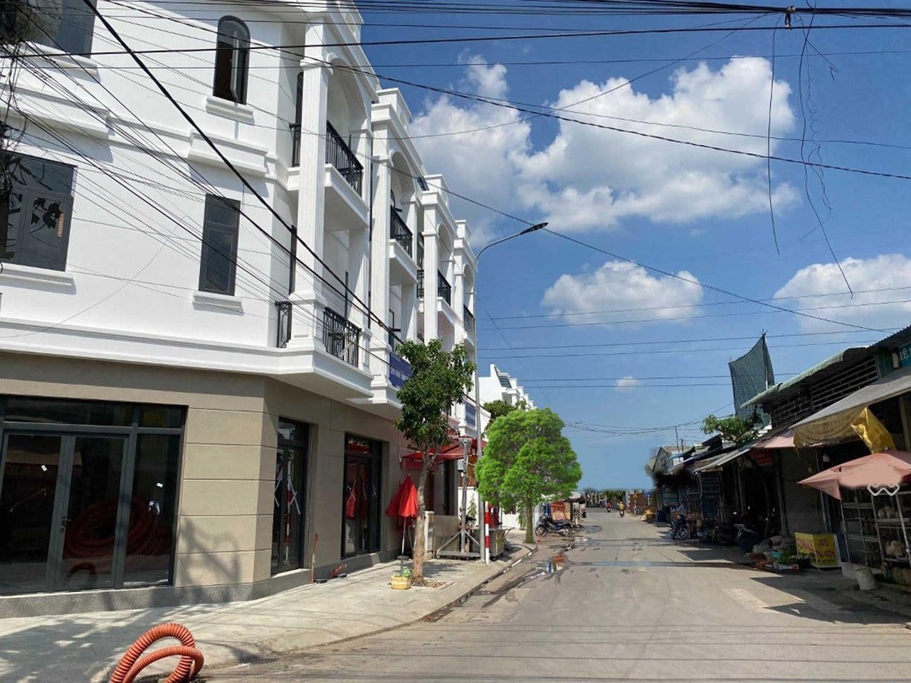 Nhà phố Phước Điền Bình Chuẩn, Thuận An, Giá 3.9 tỷ/căn, TT 30% nhận nhà ngay 14159881