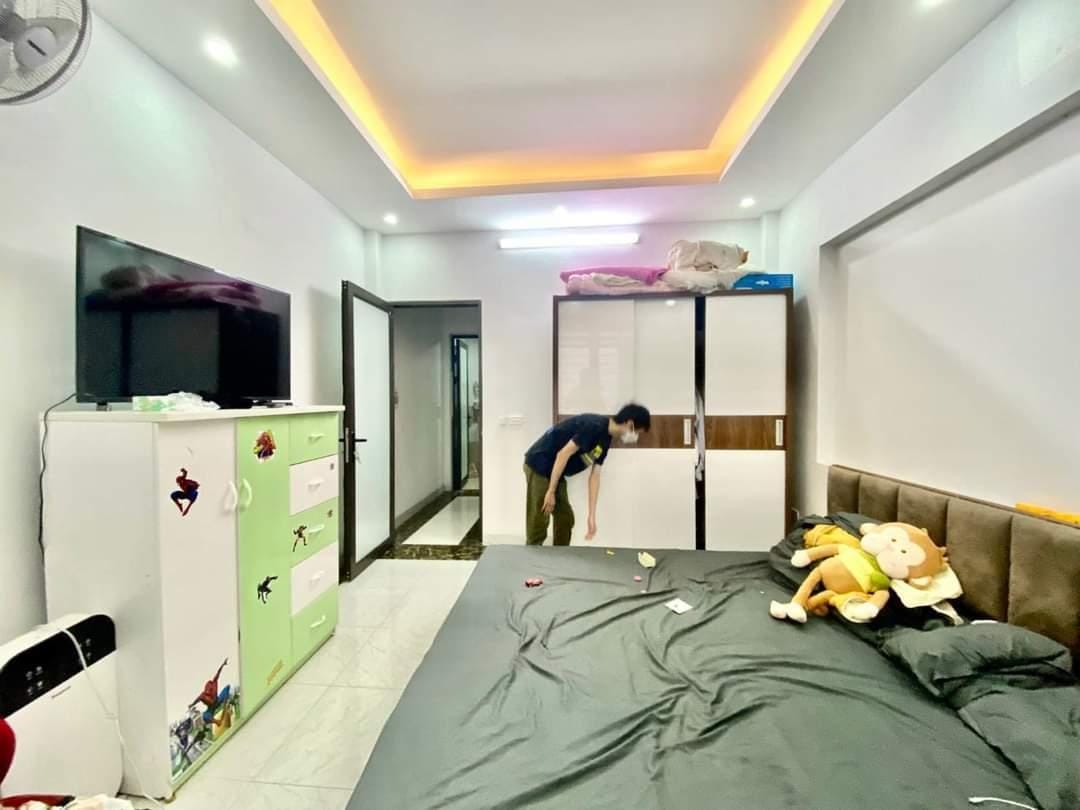 Bán Nhà Cổ Linh, Long Biên 5T, 35m2 giá 3,3 tỷ (Cách Cầu Vĩnh Tuy 300m) 14163253