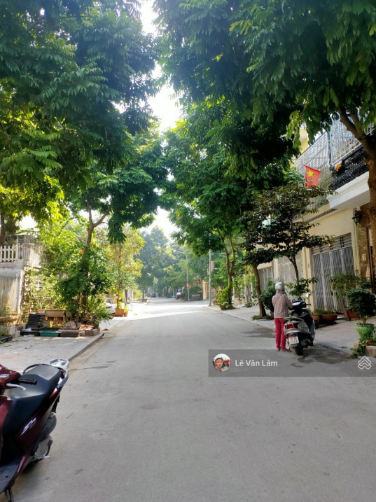  BÁN ĐẤT YÊN NGHĨA TRONG ĐÊ GIÁ 39TRIEU/M2, CÁCH 70M RA ĐƯỜNG QUANG TRUNG , 100M RA BẾN XE ,150 RA GA CÁT LINH

 14168063