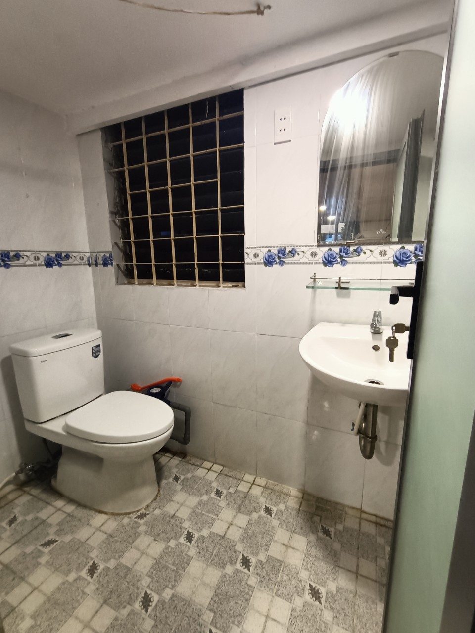 Thuê nguyên căn hộ 1PN+1WC đầy đủ nội thất ngay trung tâm Q1, Lý Tự Trọng chỉ với 6triệu/tháng 14177946