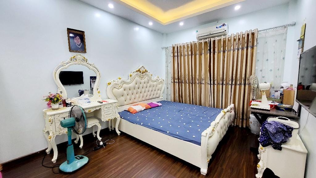 Cần Gấp Bán Nhà Sài Đồng, Long Biên 40m2, 4T, chỉ 3,88 tỷ (ngõ ô tô, cam kết chuẩn) 14178353