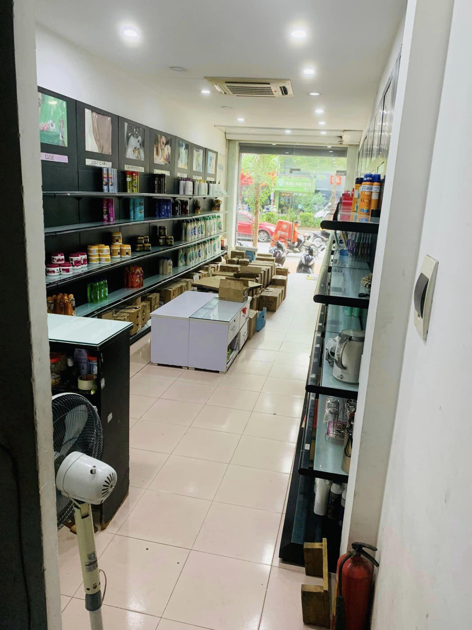 Cho thuê nhà mặt phố Xã Đàn, Hà Nội Diện tích: 45m2 x 6 tầng 14180348