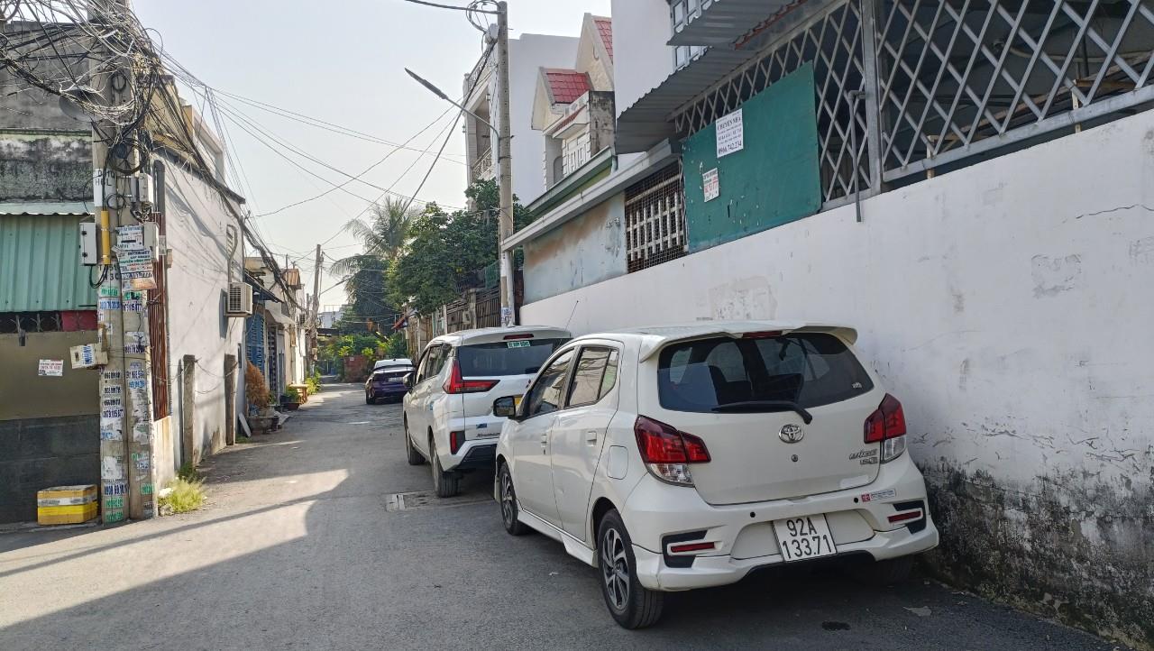 Nhà bán gần Chợ Hiệp Bình - Phạm Văn Đồng 5.2 x 11 - xe hơi vào nhà hơn 5 tỉ 14181847