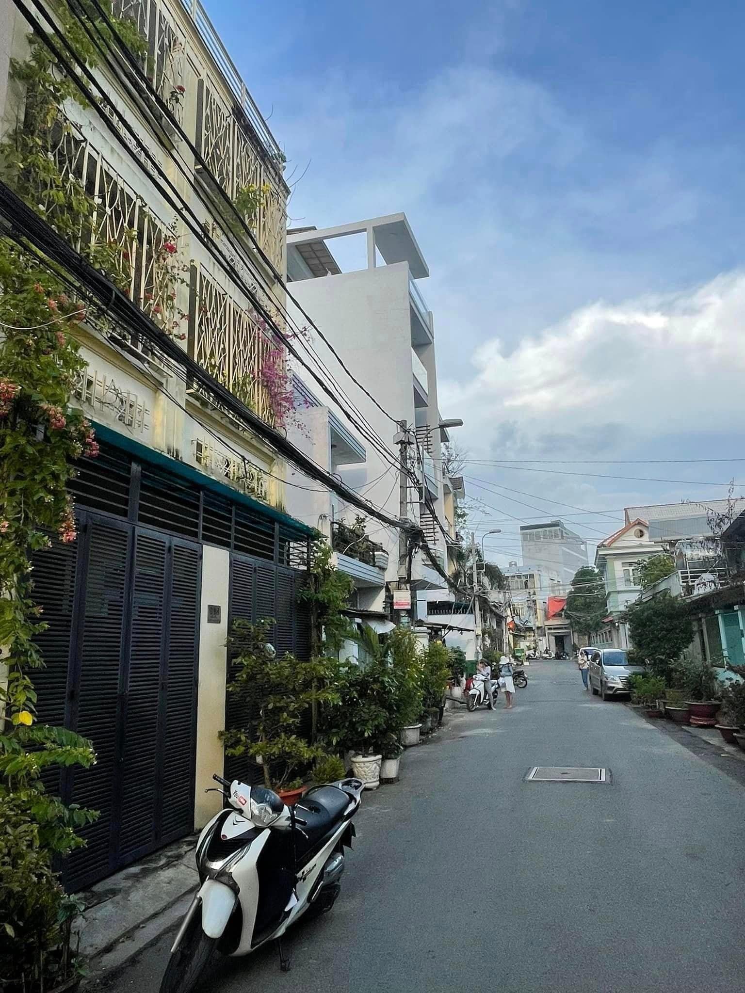 NHÀ ĐẸP - VỊ TRÍ TIỀM NĂNG - NGANG HIẾM 6.9M -THANH KHOẢN TỐT-ĐƯỜNG SỐ -TÂN QUY -QUẬN 7 14182289