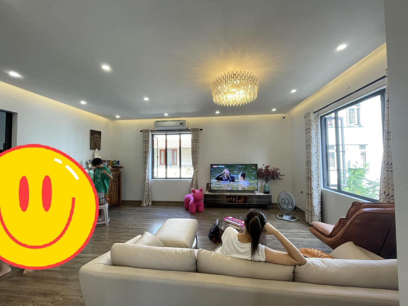 nhà đẹp lô góc Long Biên, 95m x 4 tầng, mặt tiền 9.3m, gara ôtô, full nội thất 14183780