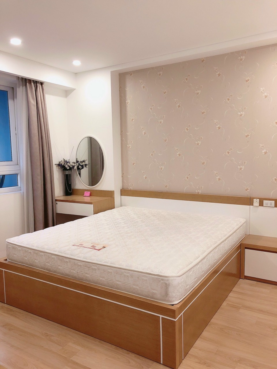 PHÊ !! Cho thuê căn hộ CC Nguyễn Lương Bằng, đống đa 70m 2PN hơn 10 tr phun đồ đẹp ở ngay 0969040000 14184571